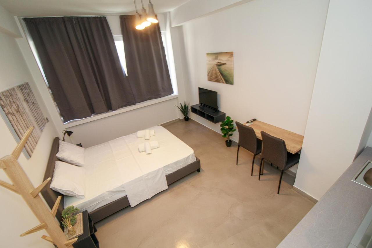 Facadoro Apartments Atene Esterno foto