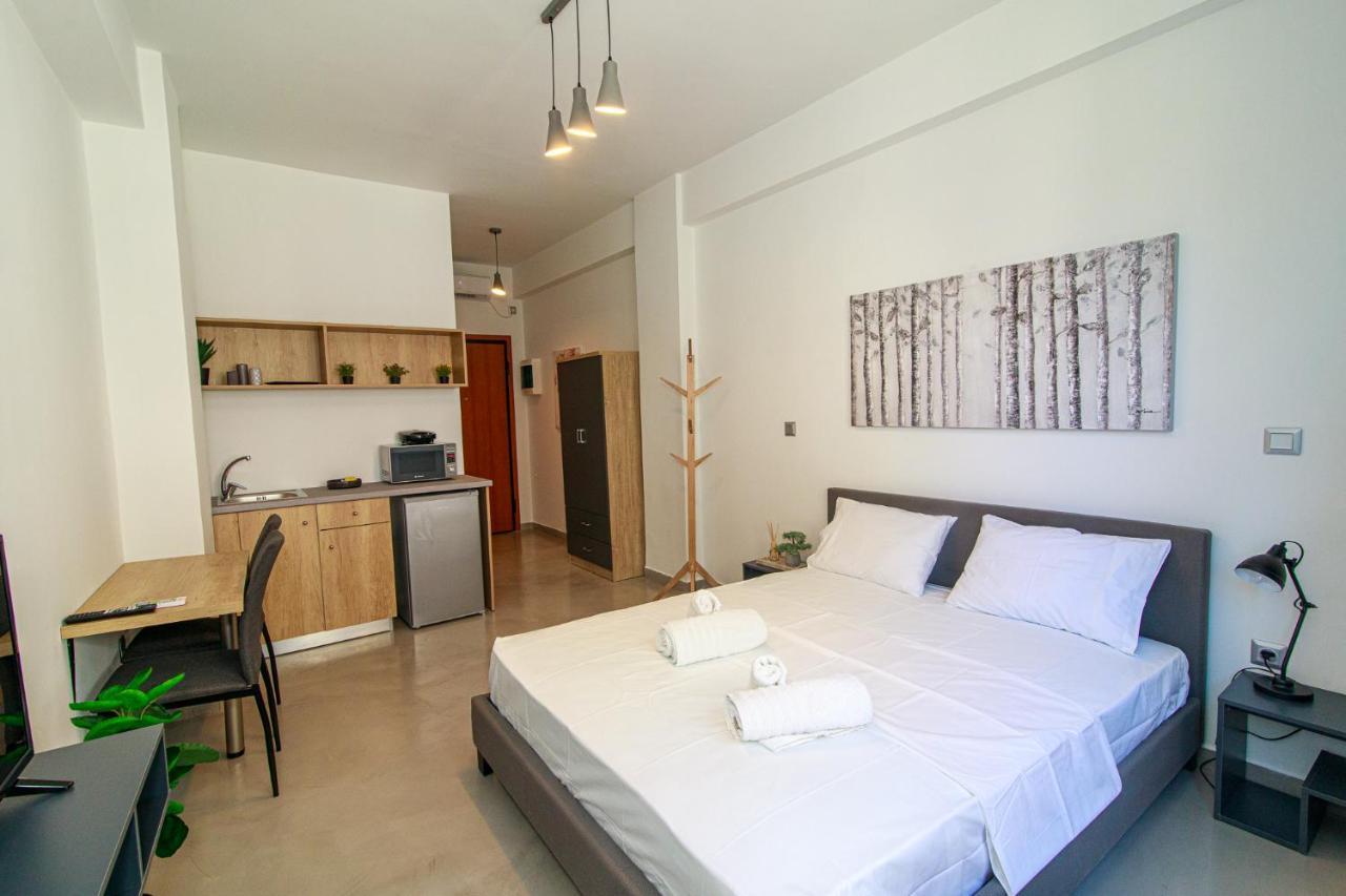 Facadoro Apartments Atene Esterno foto