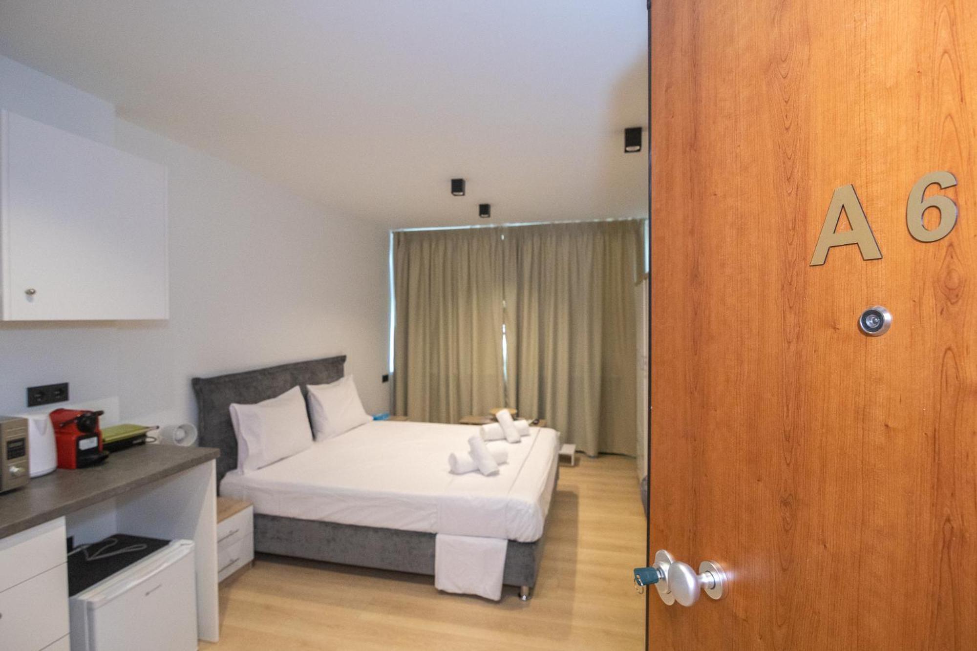 Facadoro Apartments Atene Esterno foto